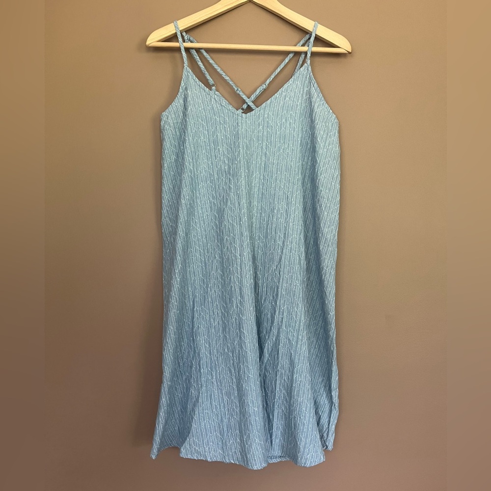 {Hem & Thread} Sleeveless V Neckline Mini Dress in Blue - Womens Medium - NWT